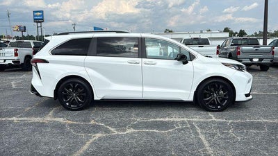 2024 Toyota Sienna XSE 7 Passenger