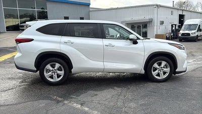 2023 Toyota Highlander Platinum