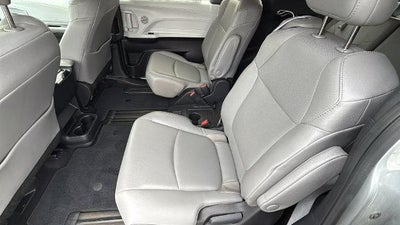 2025 Toyota Sienna XLE 8 Passenger