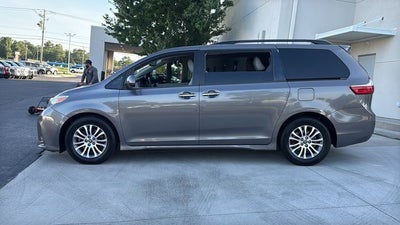 2018 Toyota Sienna XLE 8 Passenger