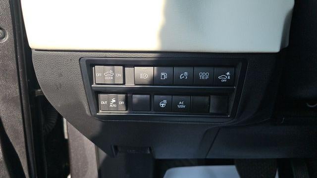 2023 Toyota Tundra Hybrid Capstone