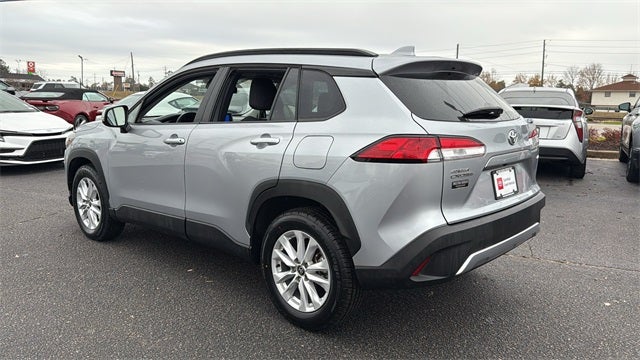 2024 Toyota Corolla Cross LE