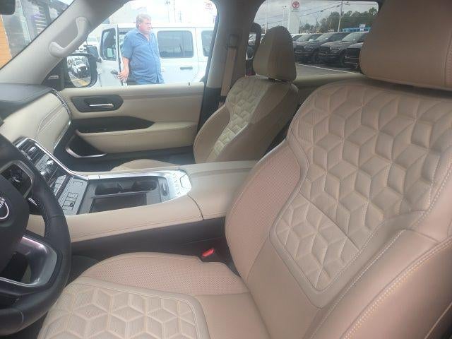 2025 Nissan Armada Platinum 2WD