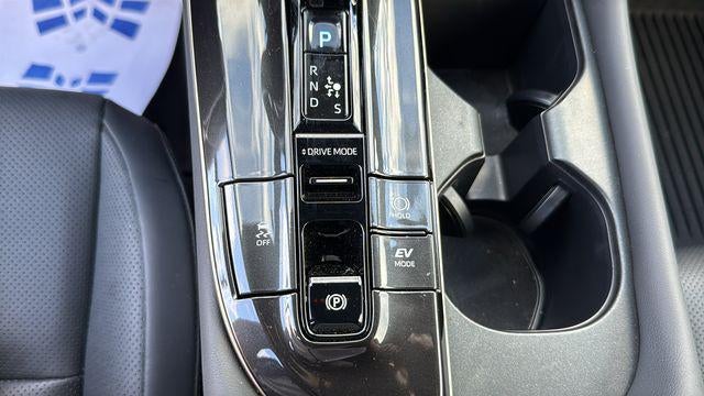 2025 Toyota Crown Signia XLE