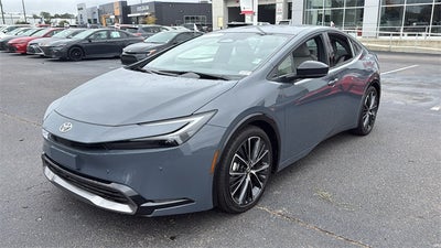 2025 Toyota Prius XLE