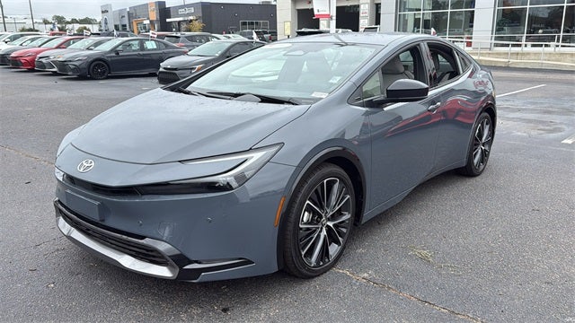 2025 Toyota Prius XLE
