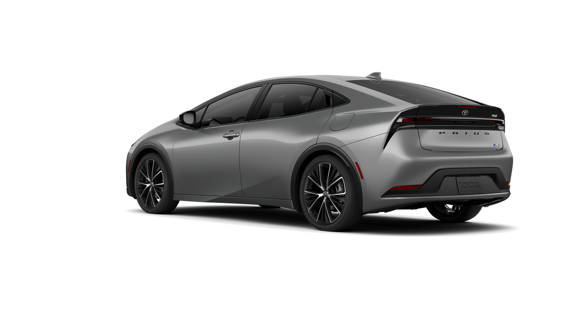 2025 Toyota Prius XLE