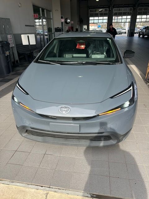 2024 Toyota Prius LE FWD's photo