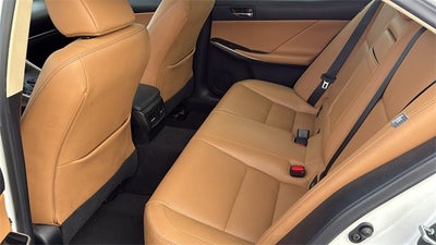 2016 Lexus IS 200t 200t