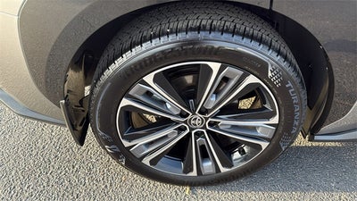 2025 Toyota bZ4X Limited