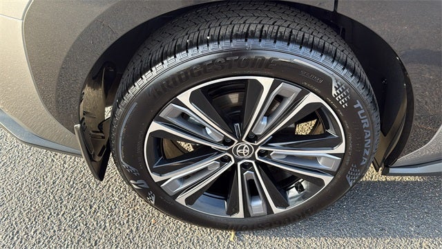 2025 Toyota bZ4X Limited