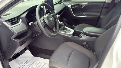 2025 Toyota RAV4 Hybrid LE