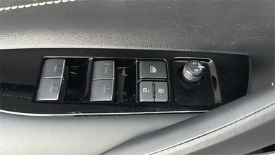 2024 Toyota Corolla Hatchback SE