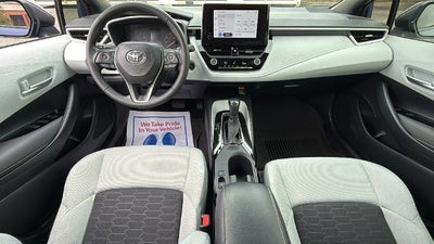 2025 Toyota Corolla Hatchback SE