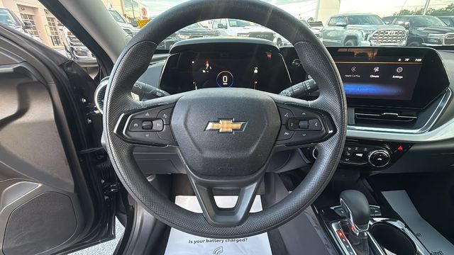 2025 Chevrolet Trax FWD LT
