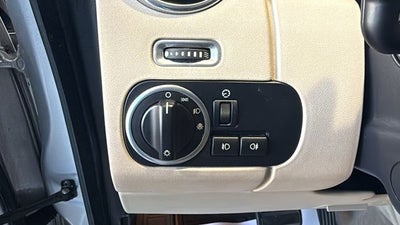 2016 Land Rover LR4 Base