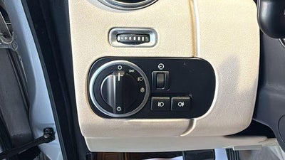 2016 Land Rover LR4 Base