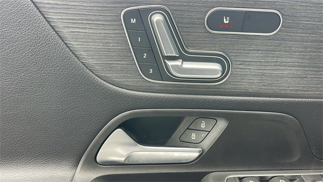 2024 Mercedes-Benz GLB 250 4MATIC®