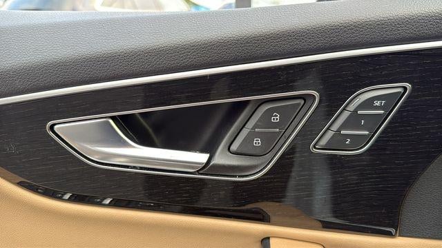 2023 Audi Q7 Premium 45 TFSI quattro Tiptronic