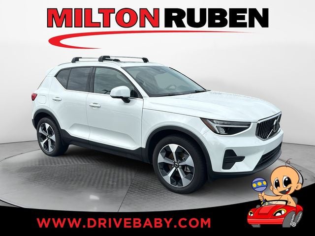 2025 Volvo XC40 B5 Core Bright AWD's photo